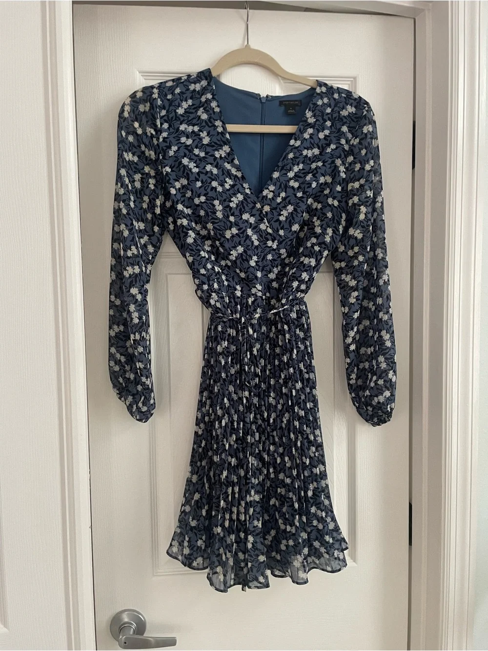 Ann Taylor Navy Floral Midi Wrap Long Sleeve Dress SZ 0